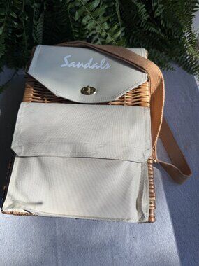 Picnic Time Corsica "Sandals" Wine and Cheese Basket – Woven Willow & Canvas